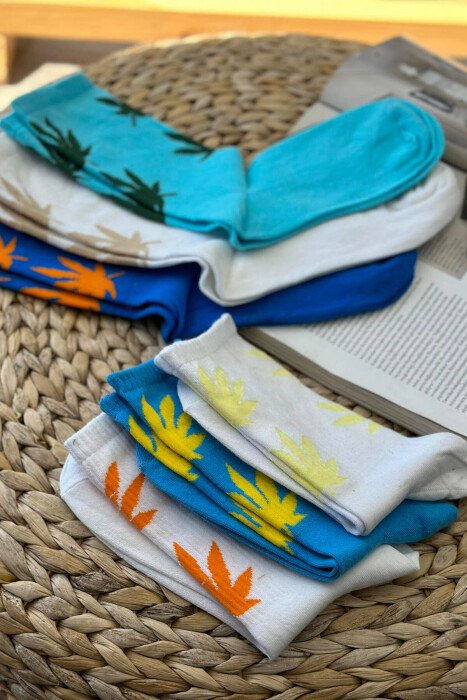 6 PAIR DIFFEREN COLORS UNISEX CREW SOCKS MULTIPLE/SHNGJ - 2