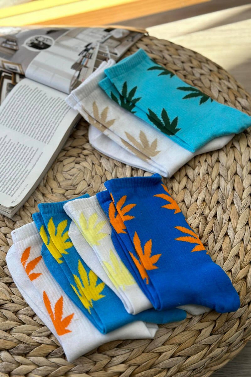 6 PAIR DIFFEREN COLORS UNISEX CREW SOCKS MULTIPLE/SHNGJ - 3