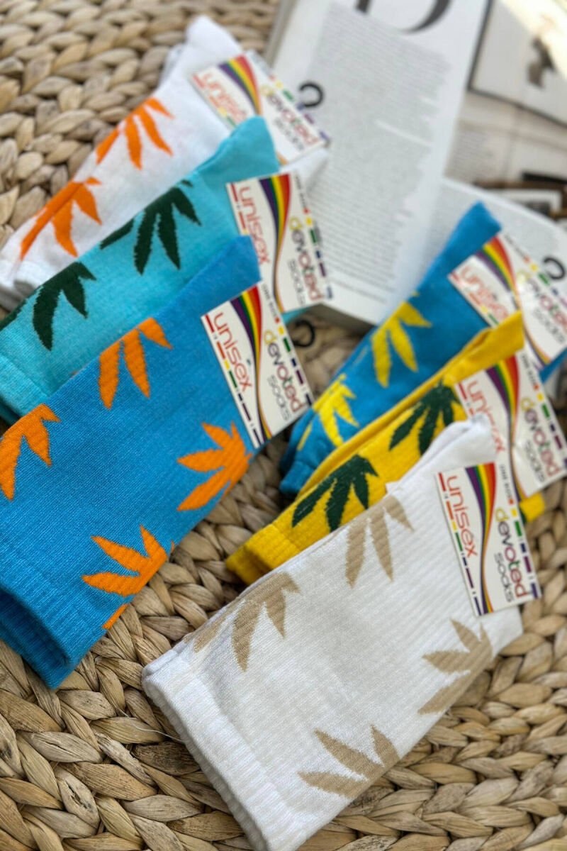 6 PAIR DIFFERENT COLORS UNISEX CREW SOCKS MULTIPLE/SHNGJ - 2