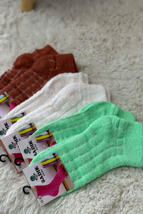 6 PAIR DIFFERENT COLORS WOMEN ANKLE SOCKS MULTIPLE/SHNGJ - KLAUDIO FASHION