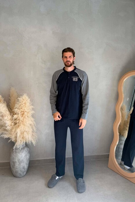 63 COLLEGE LOGO SWEATSHIRT+SWEATPANTS MEN PYJAMAS DARK BLUE/BEE - KLAUDIO FASHION