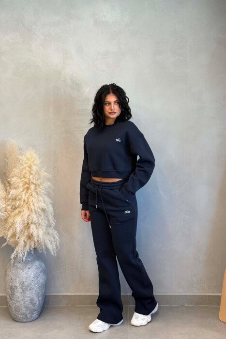 ALO CROPPED SWEATSHIRT+SWEATPANTS FLUFFY WOMEN SET BLUE/BLU - 4