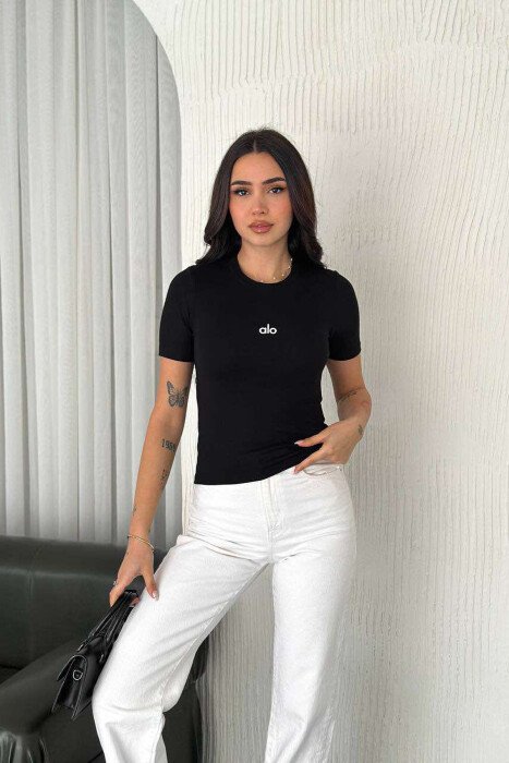 ALO FRONT WRITTING ONE COLOR WOMEN T-SHIRT BLACK/ E ZEZE - 1