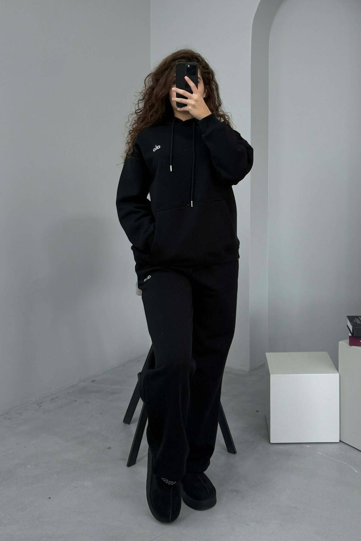 ALO HOODIE+SWEATPANTS FLUFFY WOMEN SET BLACK/ E ZEZE SWEATSUIT