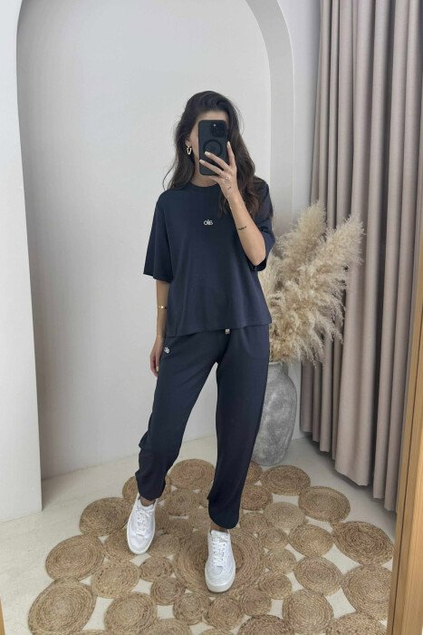 ALO WRITTING T-SHIRT+JOGGERS WOMEN SET DARK GREY/GEE - 2