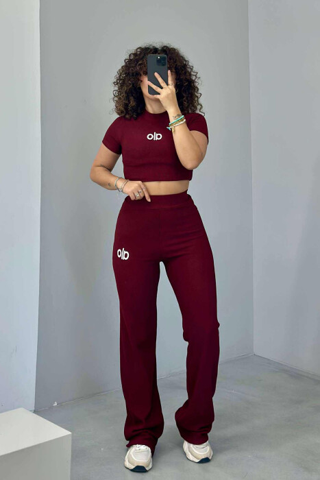 KOSTUM ME SHKRIM ALO T-SHIRT+PANTALLONA PËR FEMRA NË NGJYRËN VISHNJË - KLAUDIO FASHION