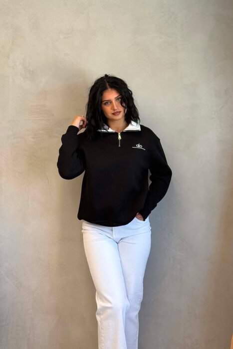ALO WRITTINGS FLUFFY WOMAN SWEATSHIRT BLACK/ E ZEZE 