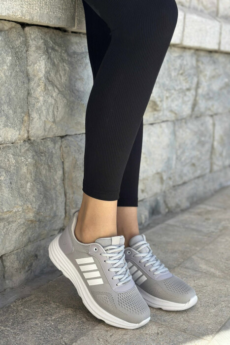 ATLETE ME PLATFORME TE THJESHTE PER FEMRA NE NGJYRE GRI + TE BARDHE - 3