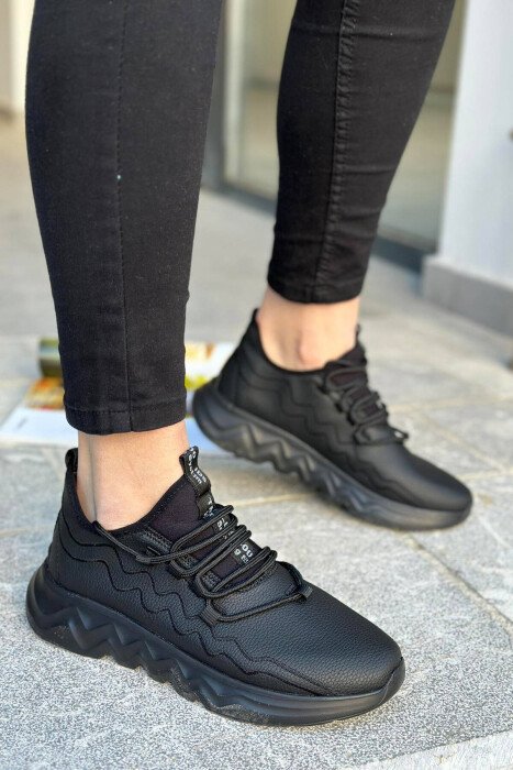 ATLETE PËR FEMRA ME LIDHËSE NË NGJYRË TË ZEZË - KLAUDIO FASHION