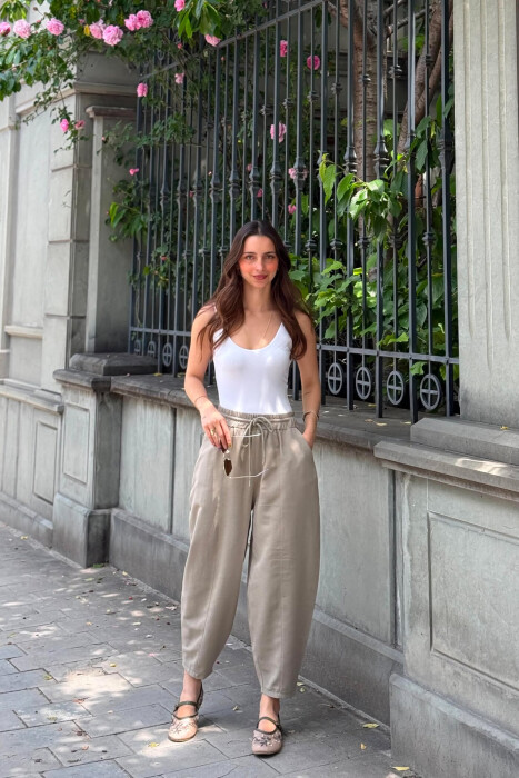 PANTALLONA TE GJERA NJE NGJYRESHE PER FEMRA NE NGJYRE ULLI - KLAUDIO FASHION