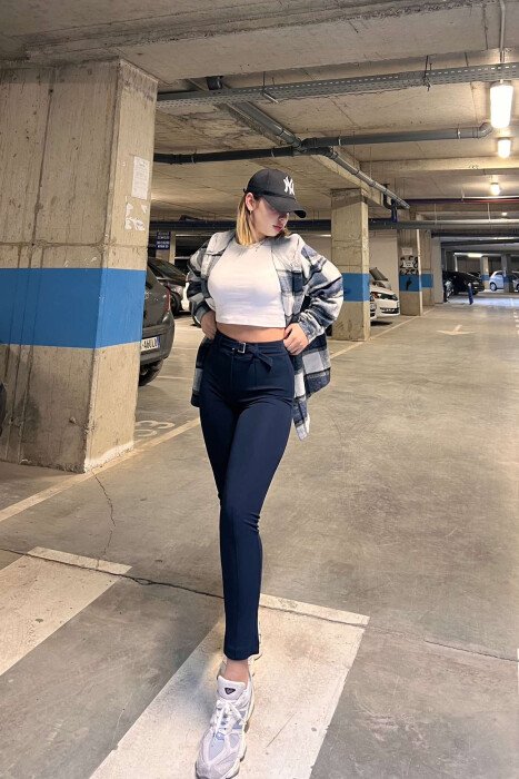 BELT DETAIL ONE COLOR WOMEN TROUSERS DARK BLUE/BEE - KLAUDIO FASHION