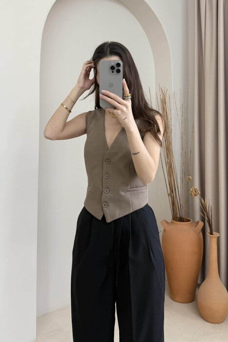 BELT DETAIL ONE COLOR WOMEN VEST LIGHT BROWN/KAZB 