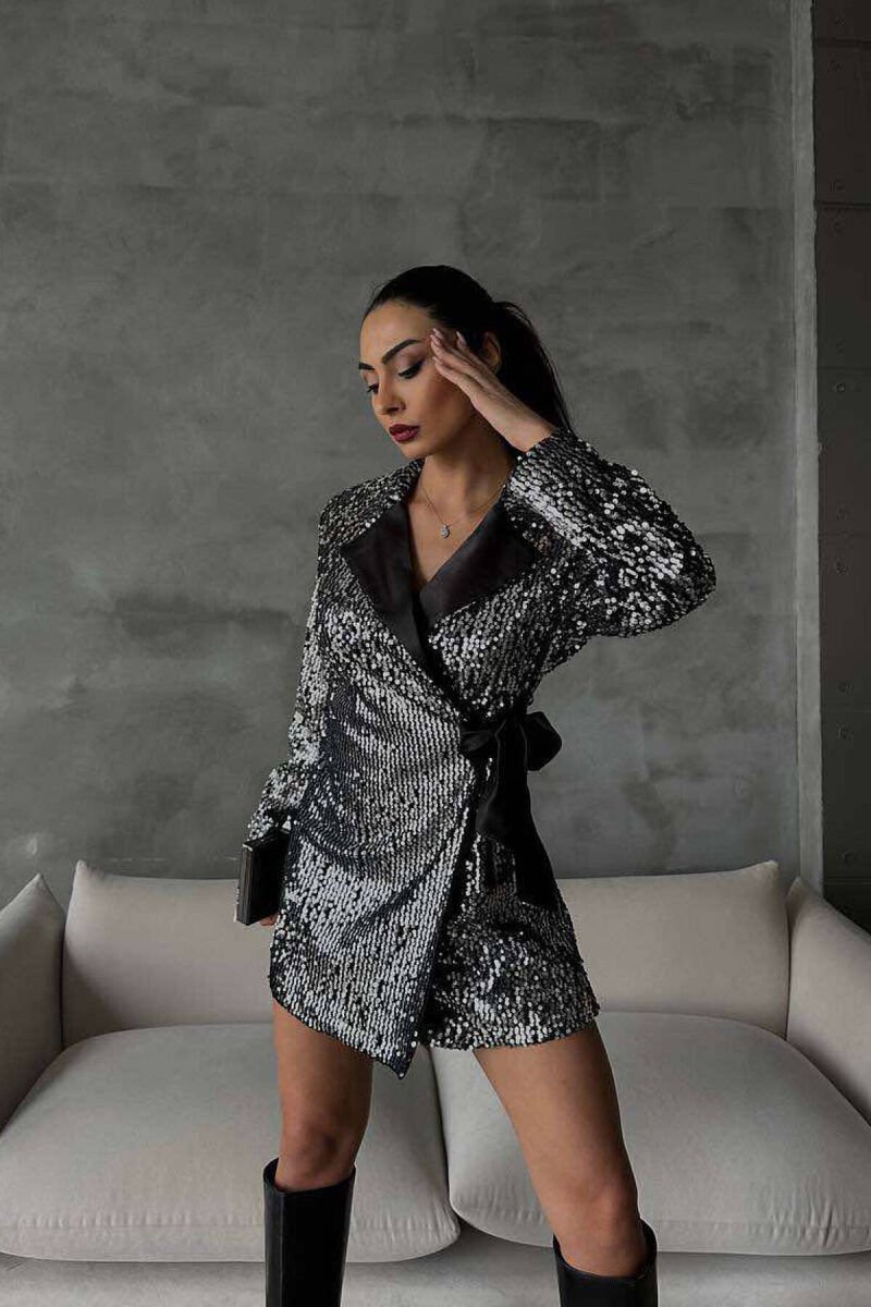 BLAZER PËR FEMRA NË NGJYRËN E ZEZË - 2
