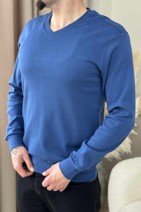 BLUZË E THJESHTË NJË NGJYRËSHE ME JAKE V PËR MESHKUJ NË NGJYRËN BLU - 2