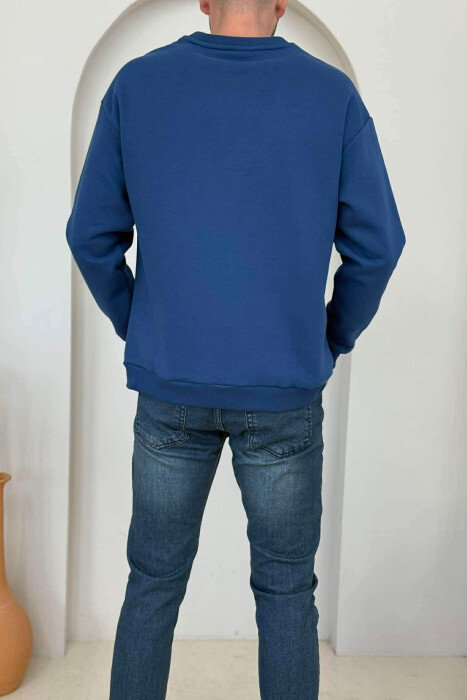 BLUZË E THJESHTË NJË NGJYRËSHE ME PUSH PËR MESHKUJ NË NGJYRËN BLU - 3