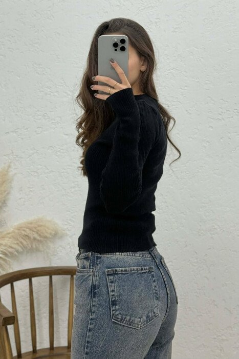 BLUZË E THJESHTË NJË NGJYRËSHE PËR FEMRA NË NGJYRË TË ZEZË - 2