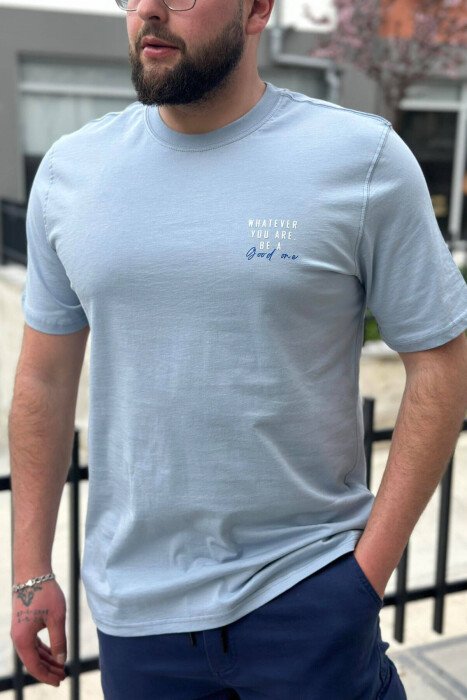 BLUZË E THJESHTË PËR MESHKUJ NË NGJYRËN BLU TË CELËT - KLAUDIO FASHION