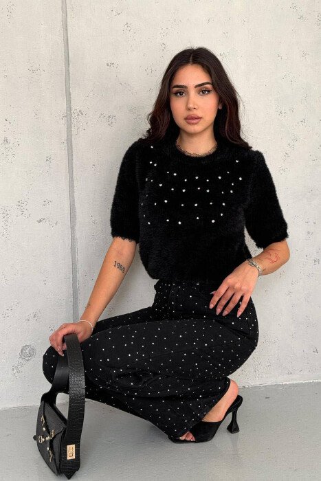 BLUZË ME DETAJIN E GURËVE PËR FEMRA NË NGJYRËN E ZEZË - KLAUDIO FASHION