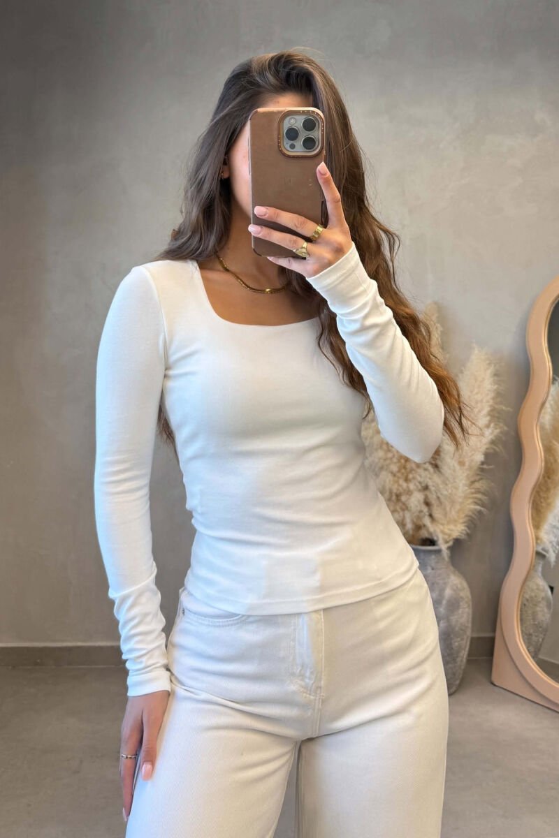 BLUZA ME JAKE KATRORE PER FEMRA NE NGJYRE TE BARDHE - 1