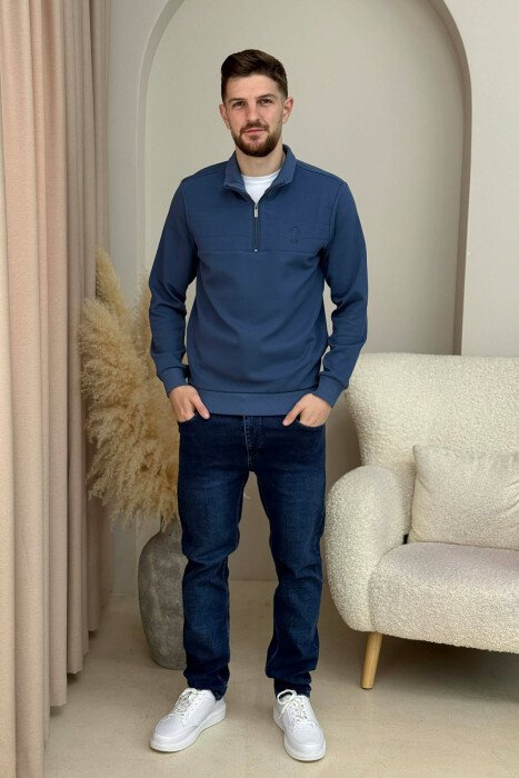 BLUZË ME JAKË ME ZINXHIR DHE LOGO TË VOGËL PËR MESHKUJ NË NGJYRËN BLU - 2