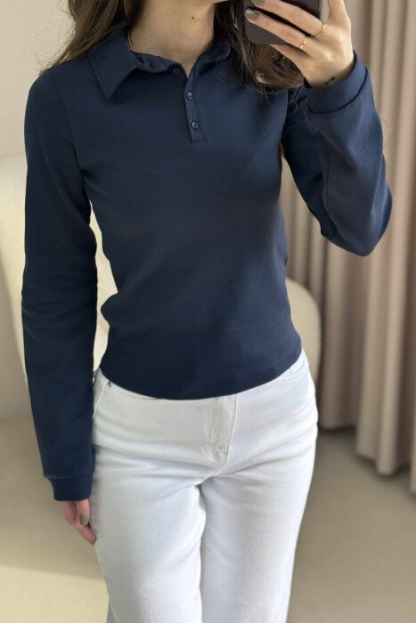 BLUZE ME JAKE POLO DHE BUTONA PER FEMRA NE NGJYRE BLU TE ERRET - 3