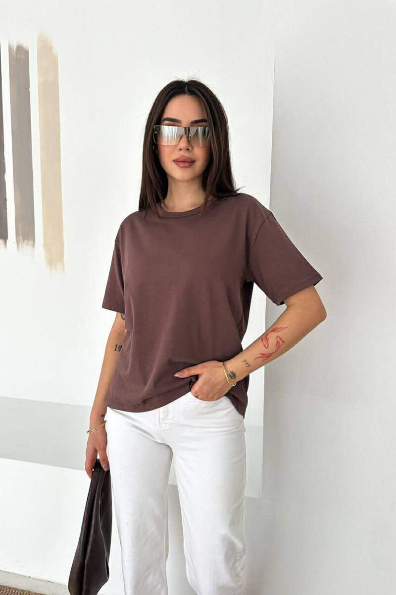 BLUZE ME JAKE RRETHORE DHE MENGE TE SHKURTA PER FEMRA NE NGJYRE KAFE - 2