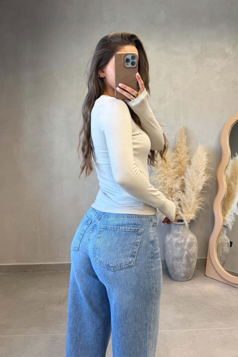 BLUZE ME JAKE RRUMBULLAKE PER FEMRA NE NGJYRE BEZHE - 2
