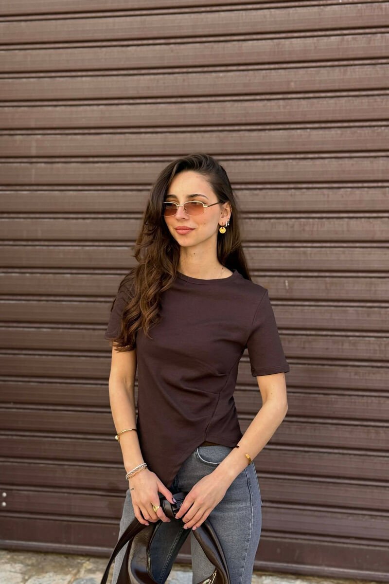 BLUZE ME MENGE TE SHKURTA PER FEMRA NE NGJYRE KAFE - 1