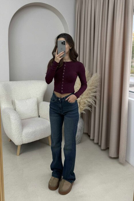 BLUZE NJE NGJYRESHE ME BUTONA PER FEMRA NE NGJYRE VISHNJE - 2