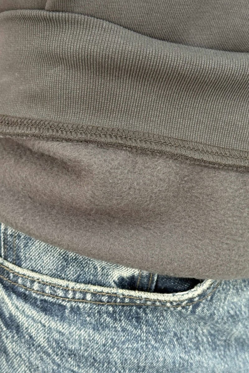 BLUZË NJË NGJYRËSHE ME PUSH DHE JAKË TË RRUMBULLAKËT PËR MESHKUJ NË NGJYRËN GRI TË ERRËT - 4