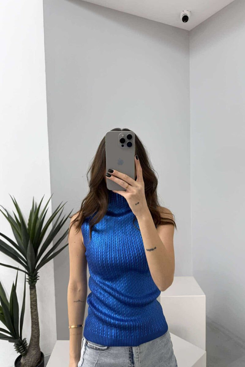 BLUZË NJË NGJYRËSHE ME SHKËLQIM PËR FEMRA NË NGJYRË BLU - 1