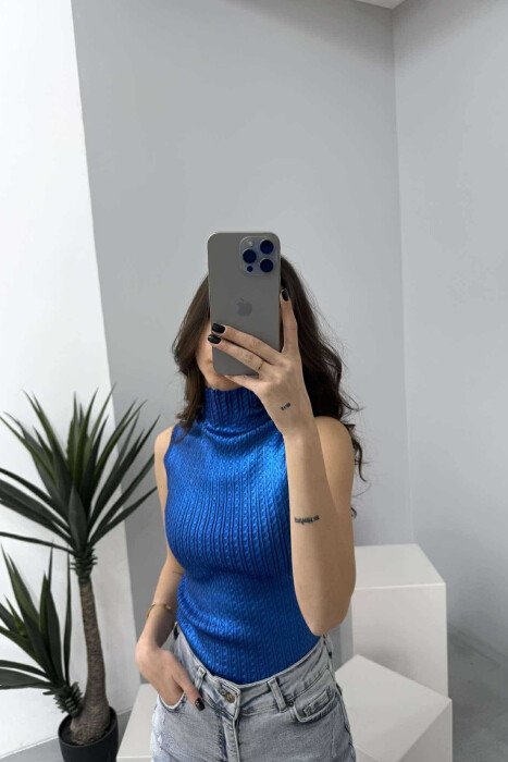 BLUZË NJË NGJYRËSHE ME SHKËLQIM PËR FEMRA NË NGJYRË BLU - 2