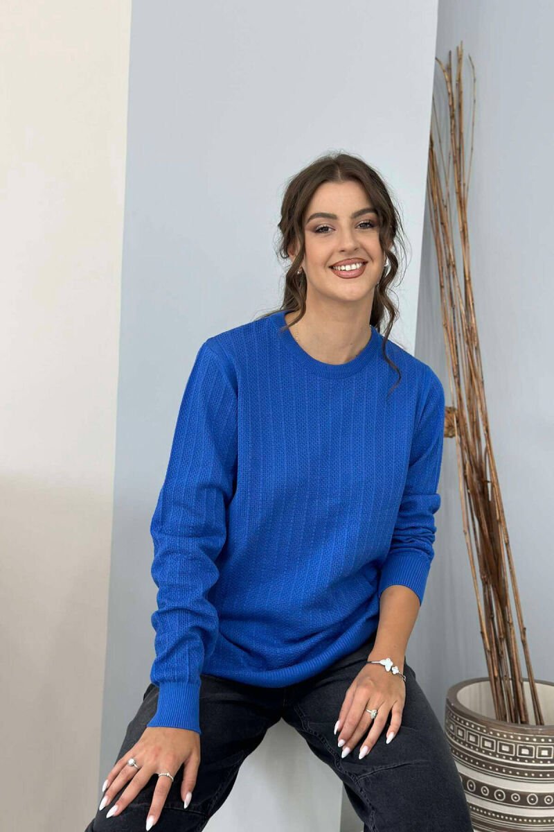 BLUZË PËR FEMRA ME JAKË TË RRUMBULLAKËT NË NGJYRË BLU - 5