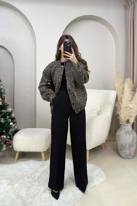 BUTTONED FRONT POCKETS WOMEN JACKET LEO/LEOPARD - KLAUDIO FASHION