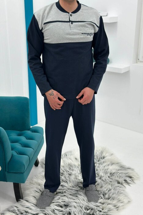 PIZHAME BLUZE E THJESHTE ME BUTONA + TUTA PER MESHKUJ NE NGJYRE GRI ME BLU TE ERRET - KLAUDIO FASHION