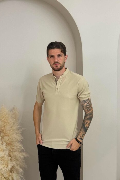 T SHIRT ME JAKE TE RRUMBULLAKET PER MESHKUJ NE NGJYRE BEZHE - KLAUDIO FASHION
