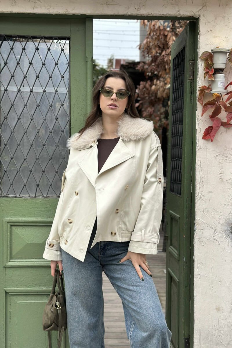 BUTTONS DETAIL FLUFFY NECK SHORT WOMEN JACKET CREAM/KREM - 1