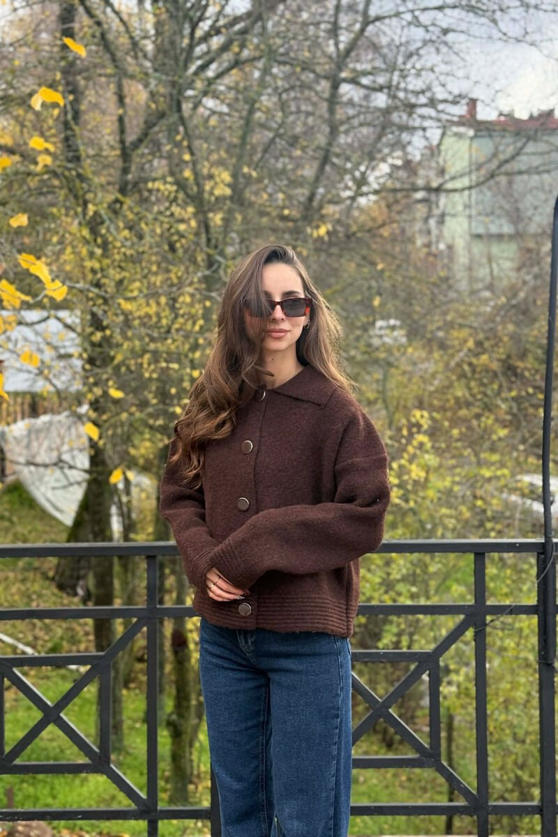 BUTTONS DETAIL ONE COLOR WOMEN CARDIGAN DARK BROWN/KAE - 3