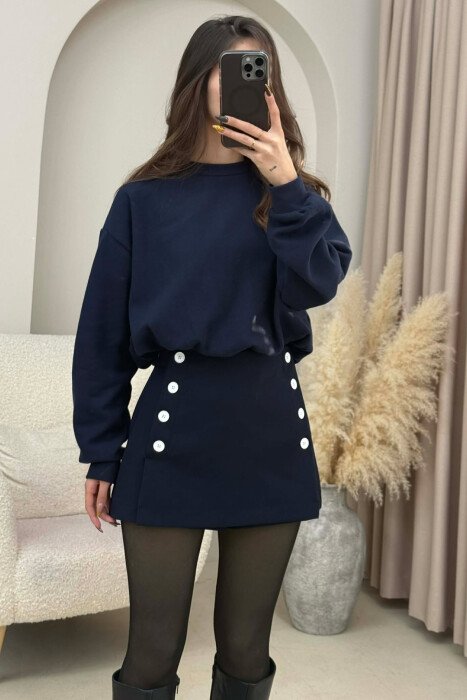 BUTTONS DETAIL ONE COLOR WOMEN SKORT DARK BLUE/BEE - KLAUDIO FASHION