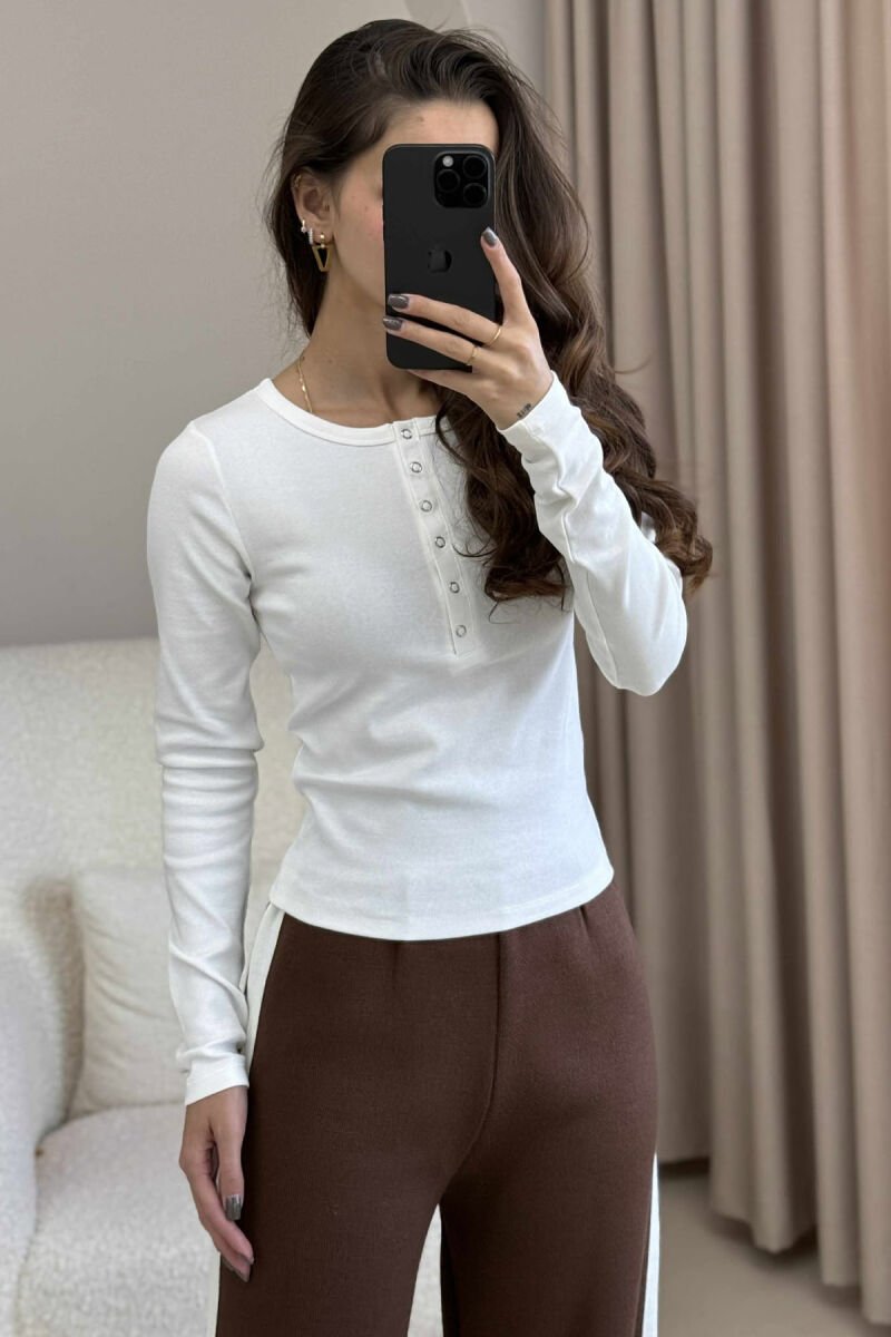 BUTTONS DETAIL ONE COLOR WOMEN SWEATSHIRT WHITE-E BARDHE - 2
