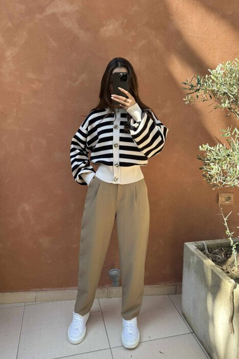 BUTTONS DETAIL STRIPED WOMEN CARDIGAN BLACK-CREAM/ZEKR - KLAUDIO FASHION