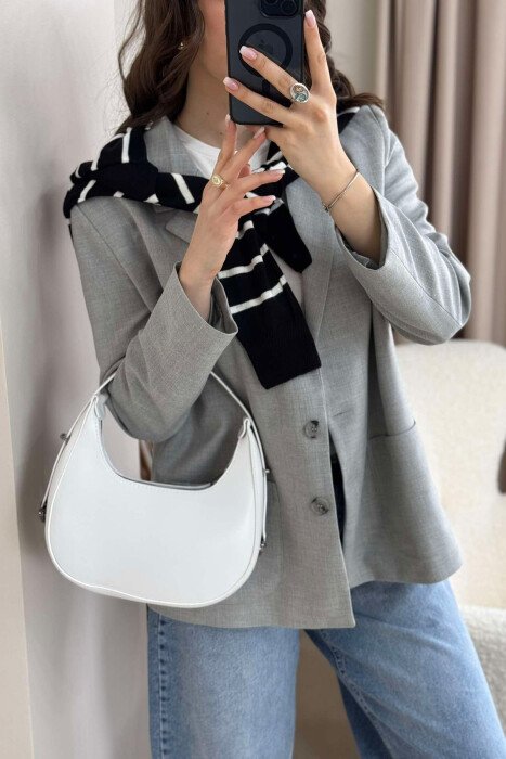 ÇANTË LËKURE E THJESHTË PËR FEMRA NË NGJYRËN E BARDHË - KLAUDIO FASHION
