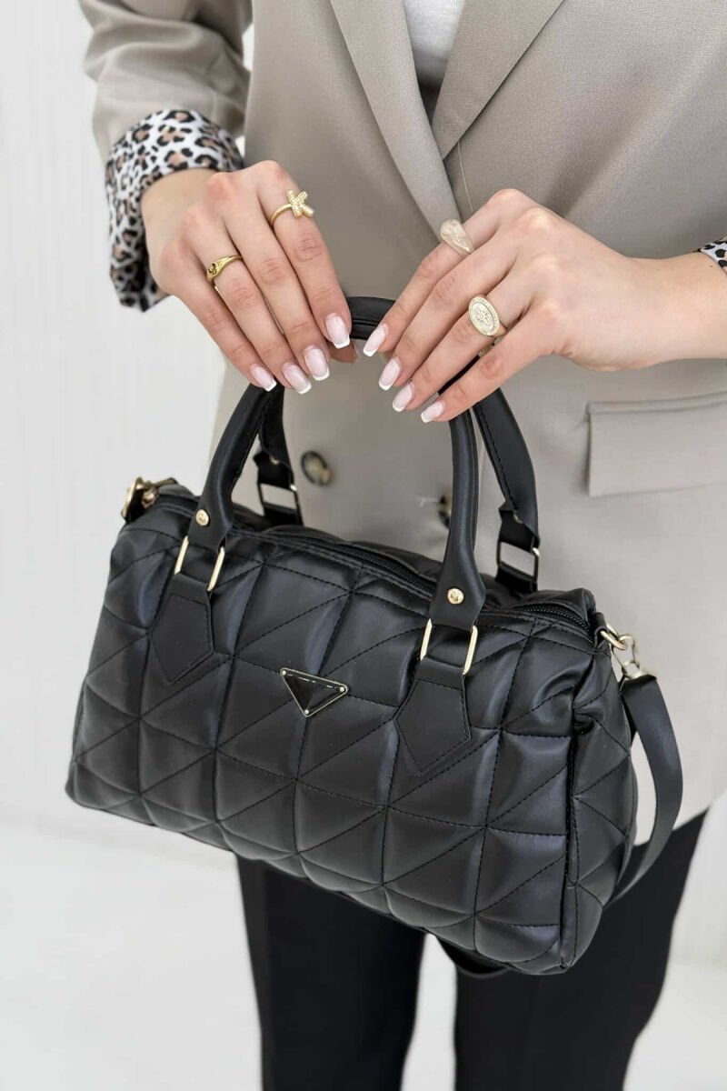 ÇANTË LËKURE E THJESHTË PËR FEMRA NË NGJYRËN E ZEZË - 4