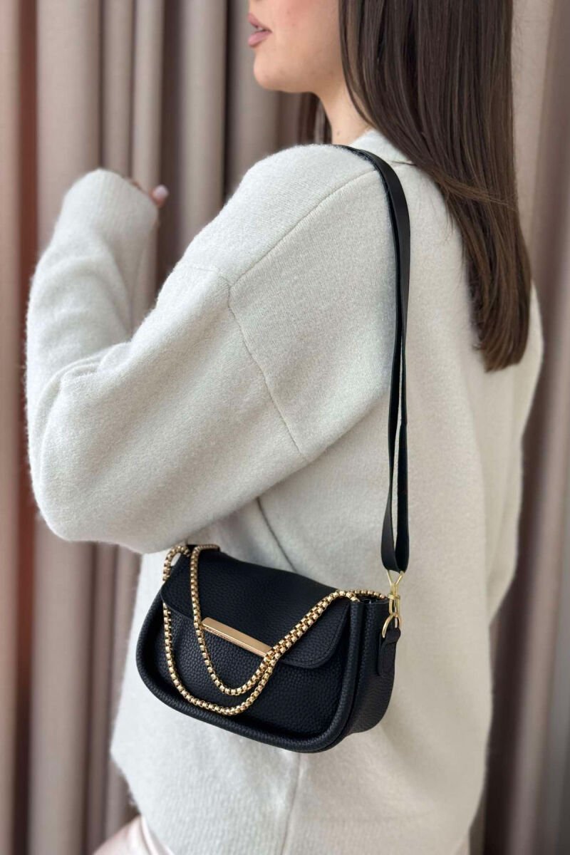 ÇANTË LËKURE ME BUTON PËR FEMRA NË NGJYRËN E ZEZË - 3