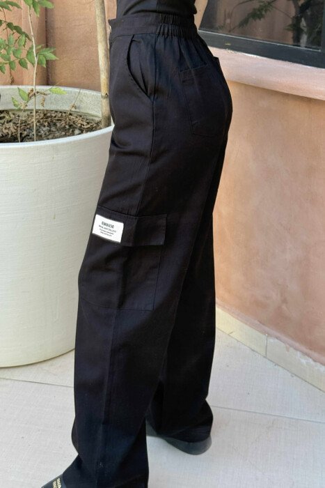 CARGO STYLE ONE COLOR WOMEN TROUSERS BLACK/ E ZEZE - 3