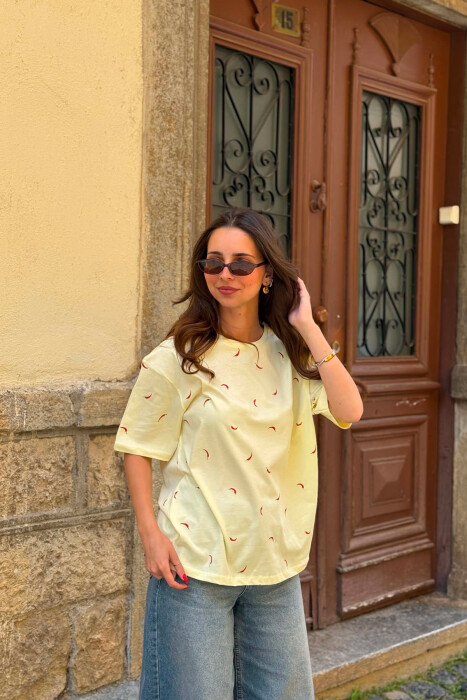CHILI PEPPER PRINT ONE COLOR WOMAN T-SHIRT YELLOW/E VERDHE - KLAUDIO FASHION
