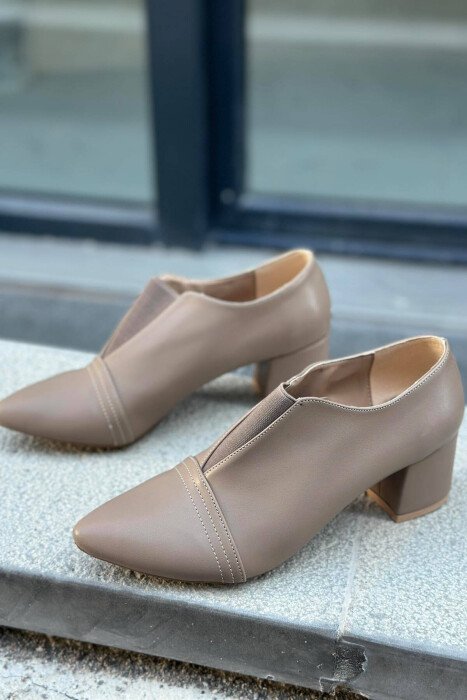 CLASSIC CLOSED WOMAN HEELS BEIGE/BEZHE - 1