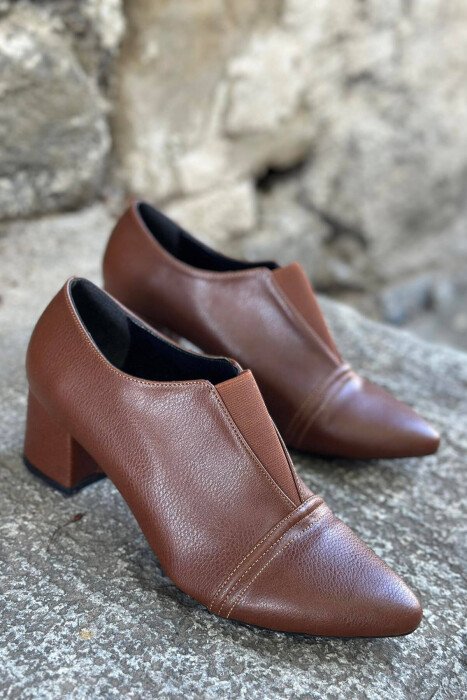 CLASSIC CLOSED WOMAN HEELS BROWN/KAFE - 2
