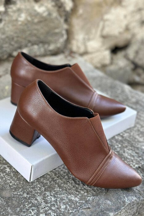 CLASSIC CLOSED WOMAN HEELS BROWN/KAFE - 1