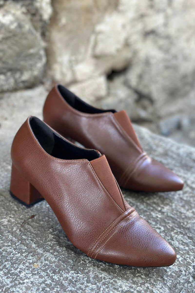 CLASSIC CLOSED WOMAN HEELS BROWN/KAFE - 2